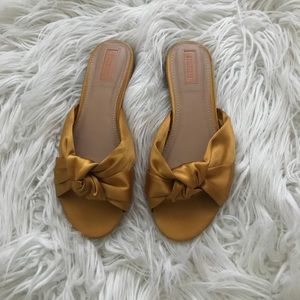 Forever 21 slip on flats
